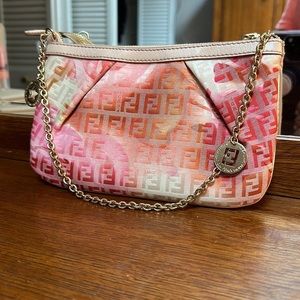 Small pink Fendi Zucchino handbag, canvas and leather with gold chain